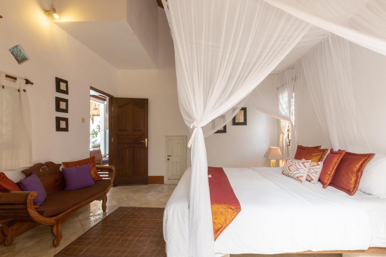 Villa Poppy Seminyak Buitenkant foto
