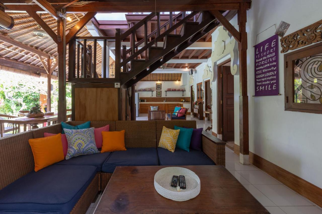 Villa Poppy Seminyak Buitenkant foto